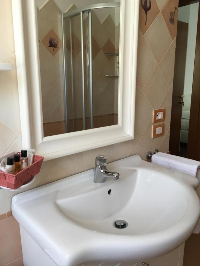 B&B Capo Le Vigne Sirolo Exterior photo